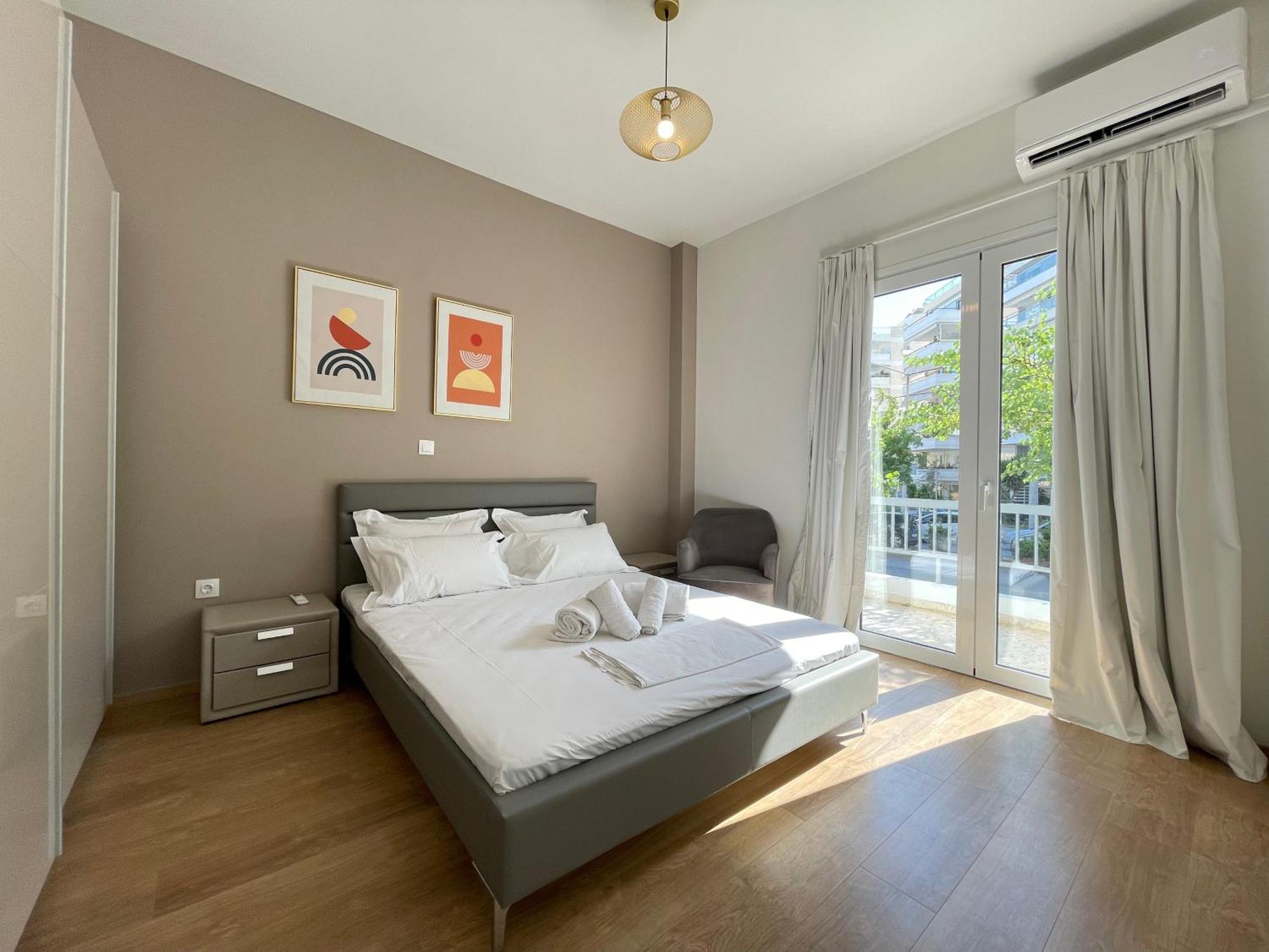 Athenean Bnb Seaside Serenity Steps From The Riviera Ngoại thất bức ảnh