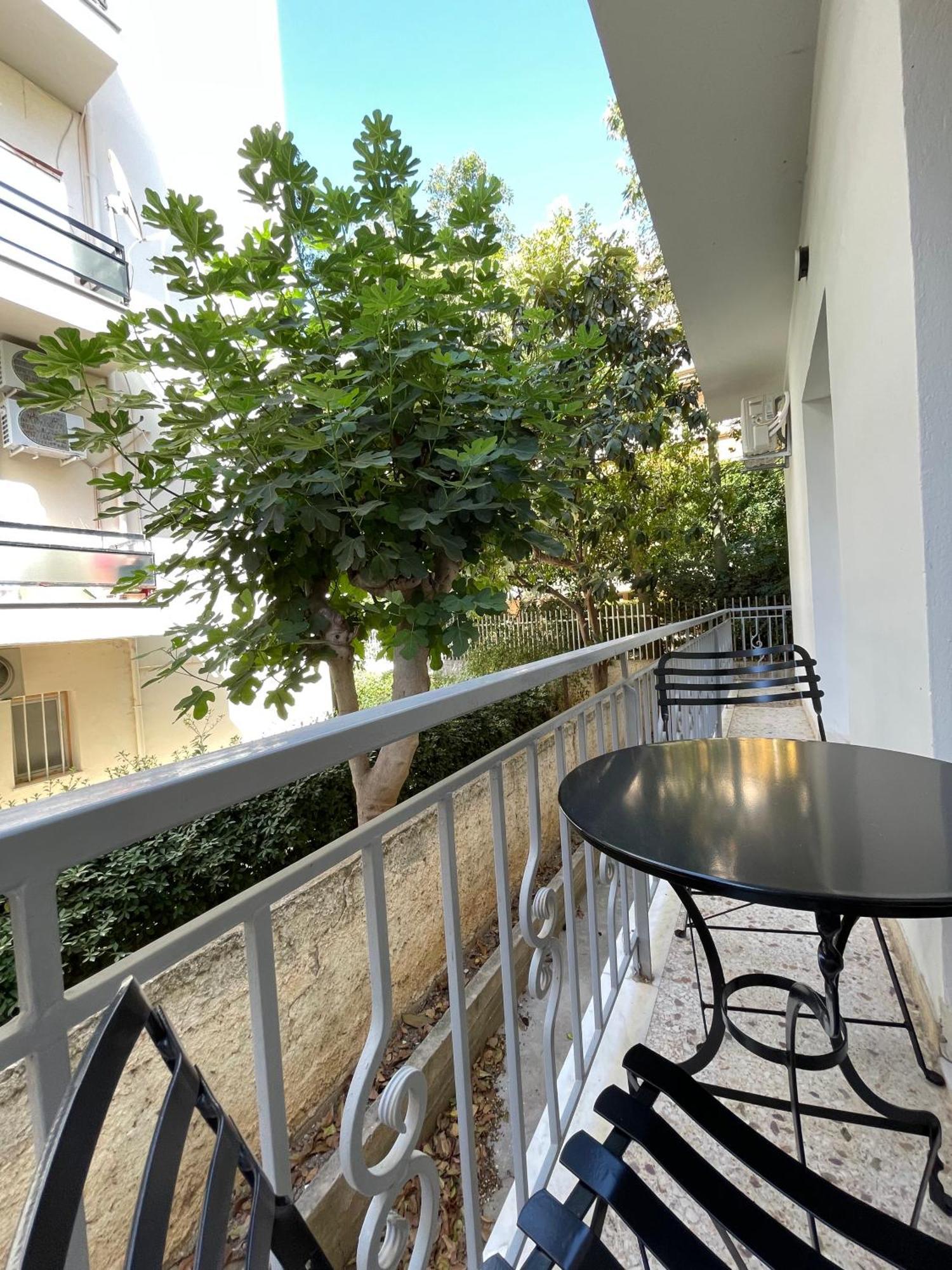 Athenean Bnb Seaside Serenity Steps From The Riviera Ngoại thất bức ảnh